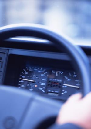 輸入車パーツ専門店PartsWeb（パーツウエブ）大衆自動車商会小牧店：豊富な中古パーツと事故車買取サービス